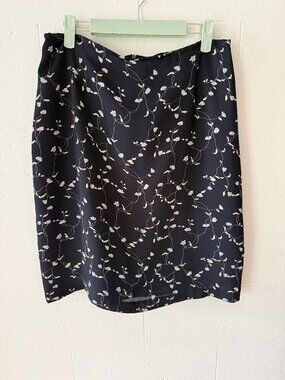 Simons | 90s Vintage Floral Feminine Midi Skirt | Medium